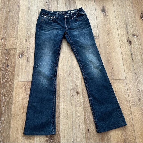 Miss Me Denim Brand Women’s Lo/Mid Rise Medium Wash Bootcut Denim Sz 30 GUC - Picture 2 of 11